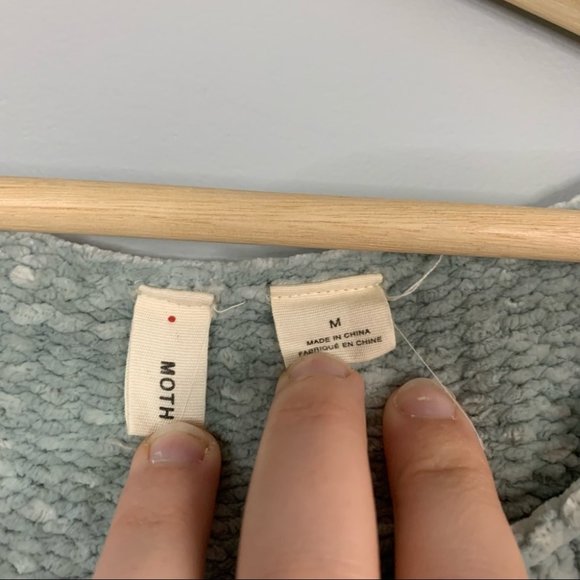 Anthropologie Moth Green Knit Cropped Sweater Bell Sleeve Soft Relaxed Medium M - Picture 3 of 8